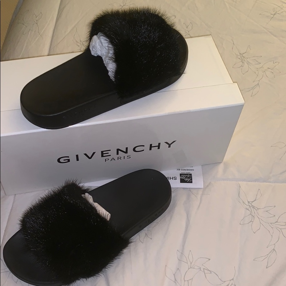 🔥 GIVENCHY Genuine Mink Fur Slide Sandal